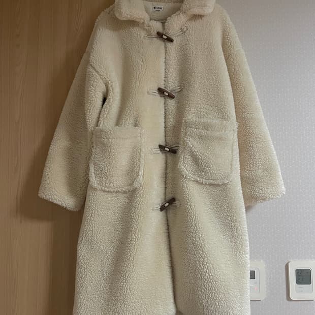 뽀글이 양털 떡볶이 롱코트