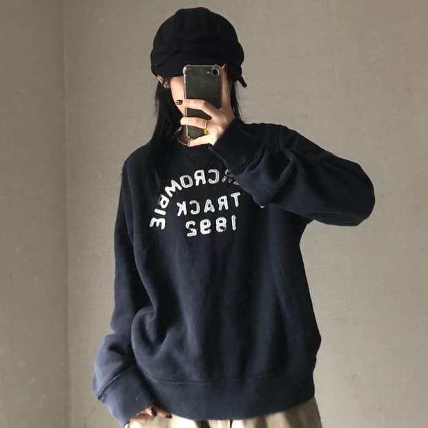 아베크롬비 오버핏 맨투맨