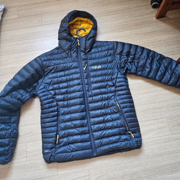 랩 마이크로라이트 알파인 자켓 벨루가 [L]