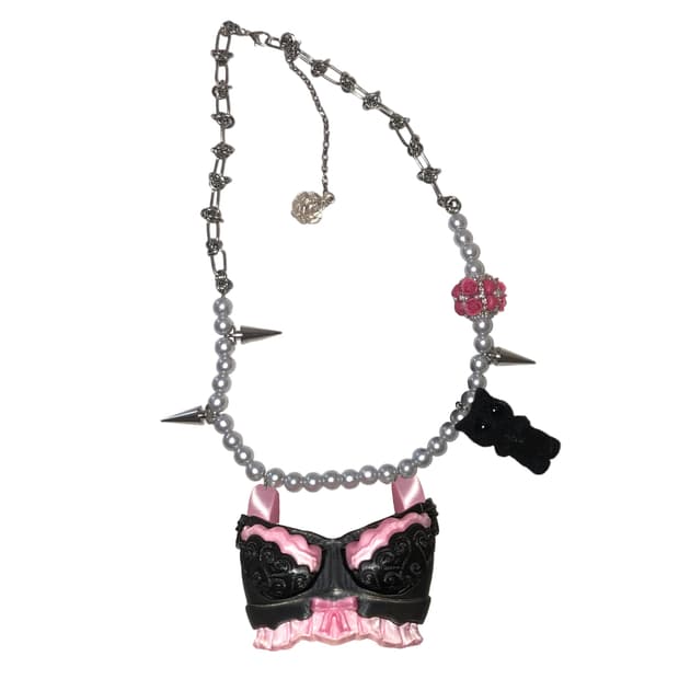 bra clicker necklace black pink