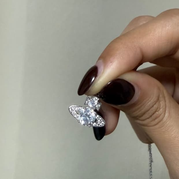 비비안웨스트우드 목걸이