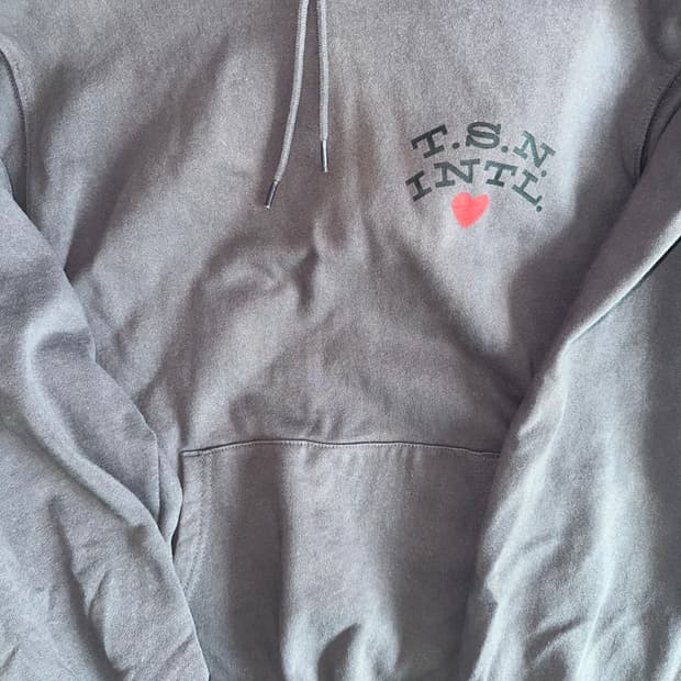 디스이즈네버넷 혜인 후드티m