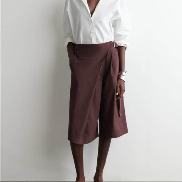 COS 랩 프런트 벨트 버건디 반바지 36사이즈