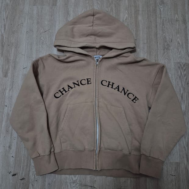 챈스챈스 빅로고 오버핏 크롭컷 후드집업 FREE