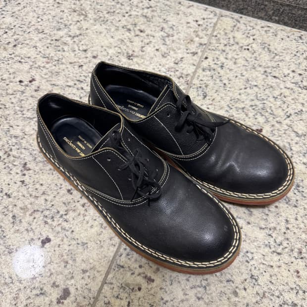 꼼데 옴므 더비