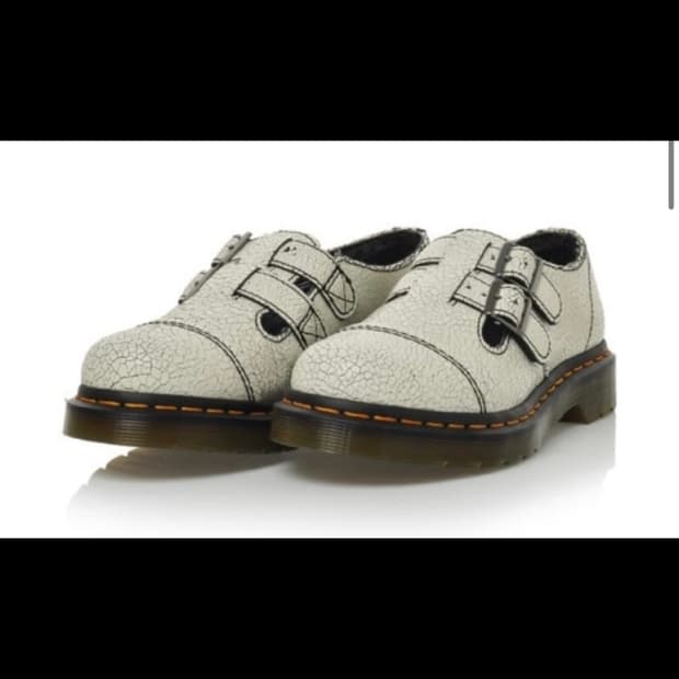 닥터마틴 susy 250 화이트