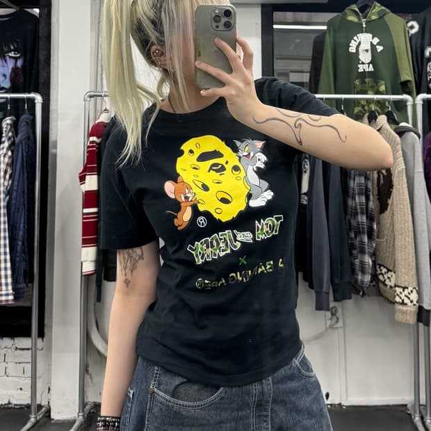 베이프 톰과제리 티셔츠