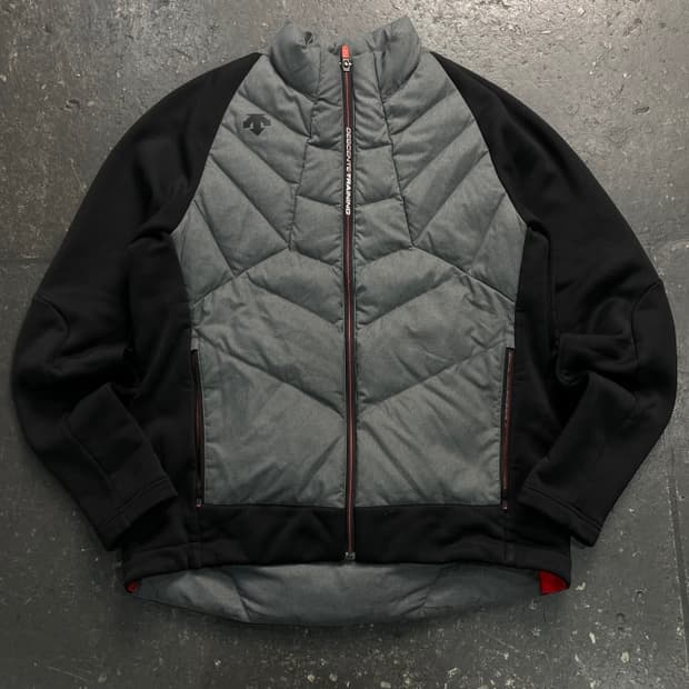 105 데상트 하이브리드 패딩 