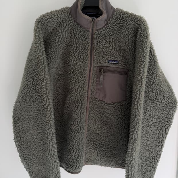 [L] 파타고니아 02s 딥파일 다크 그린