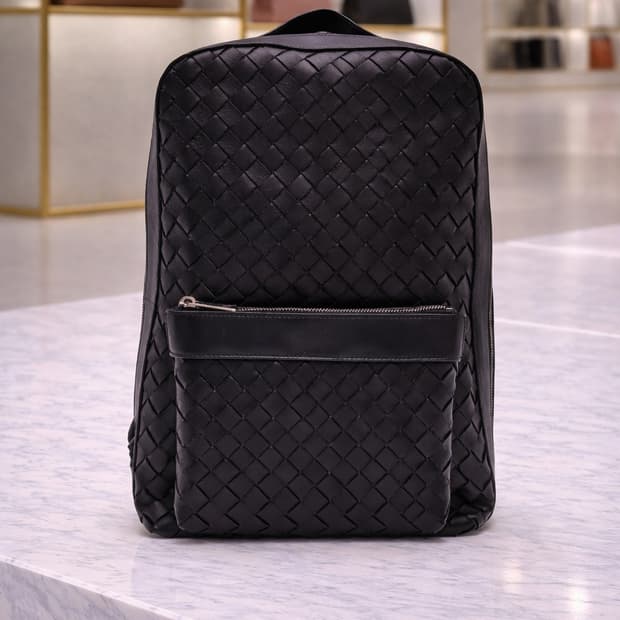 [A급] 보테가베네타 인트레치아토 백팩 블랙 판매합니다!!!