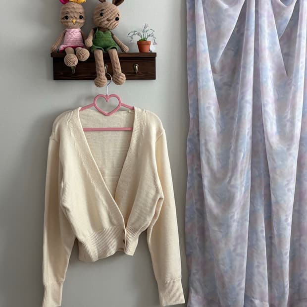 아이보리 랩 카디건