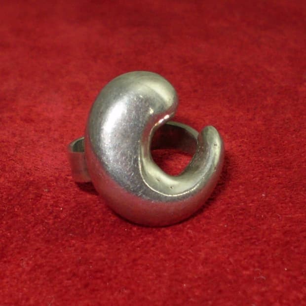 Drop Ring • 925 Silver