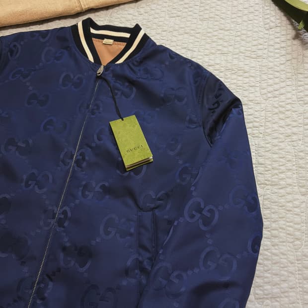 구찌 리버서블 봄버자켓