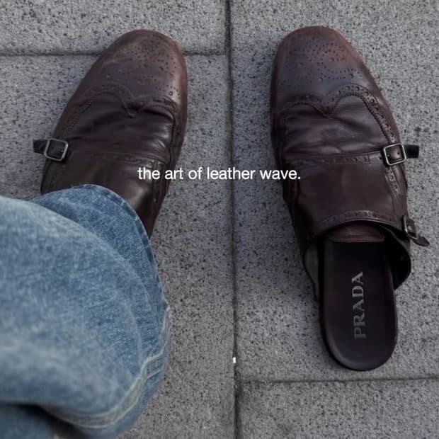 프라다 더블몽크 뮬