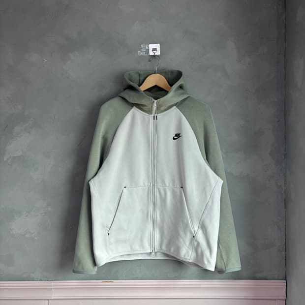 나이키 테크팩 후드집업 올리브 카키