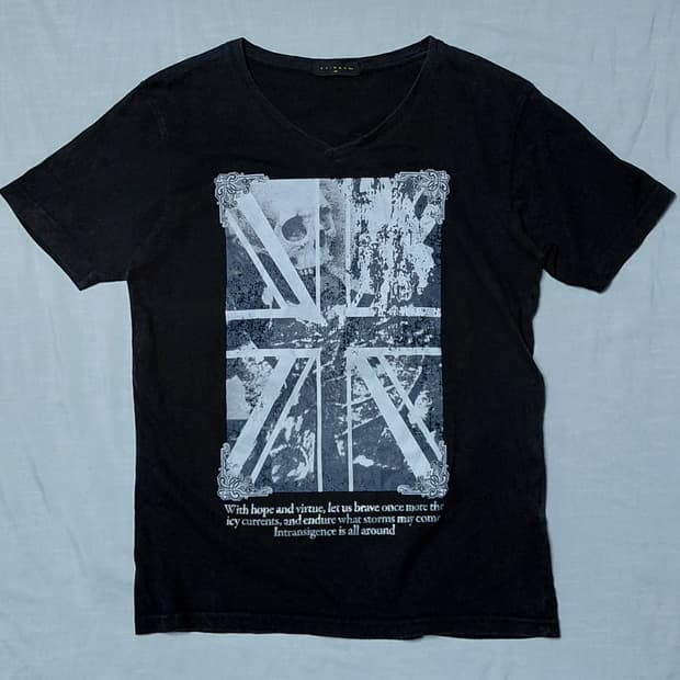 [M] SPINASH 유니언 잭 스컬 그래픽 빈티지 브이넥 티셔츠