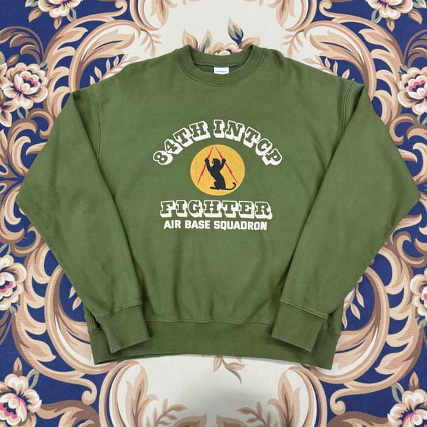 (L)아웃스탠딩 Outstanding 밀리터리 그래픽 맨투맨(올리브)