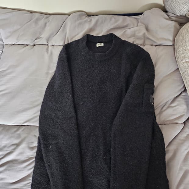 cp컴퍼니 알파카 니트 블랙 52사이즈