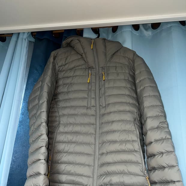 르아르 경량패딩 사이즈L