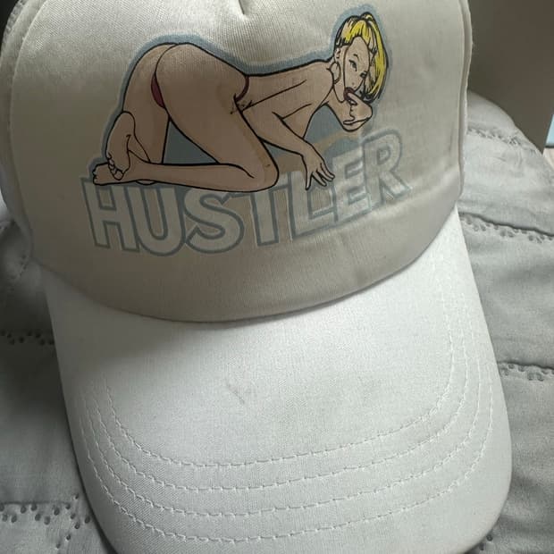 hustler 모자입니다