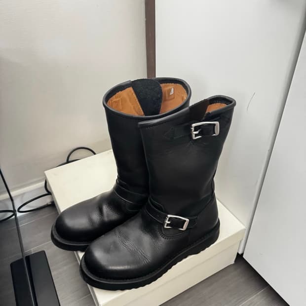 Our legacy corral boots (42)