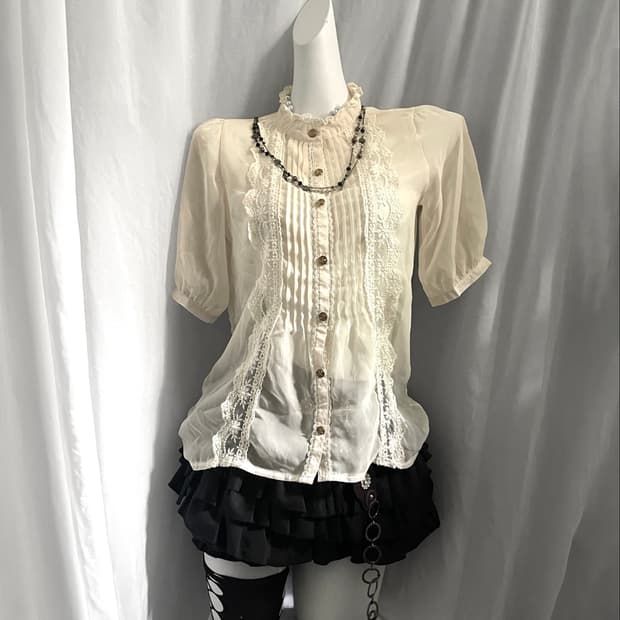 Lizlisa blouse 리즈리사 블라우스