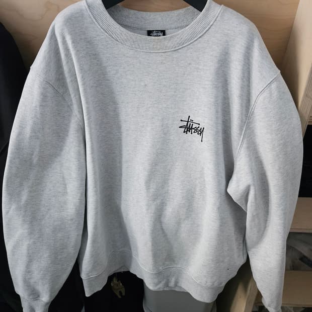 스투시 베이직 스탁로고 스웻셔츠