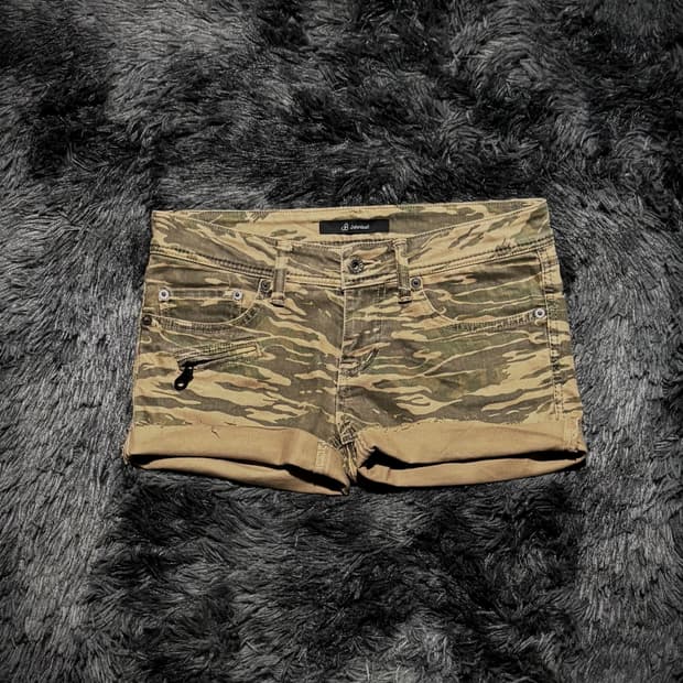 카모 패턴 숏팬츠