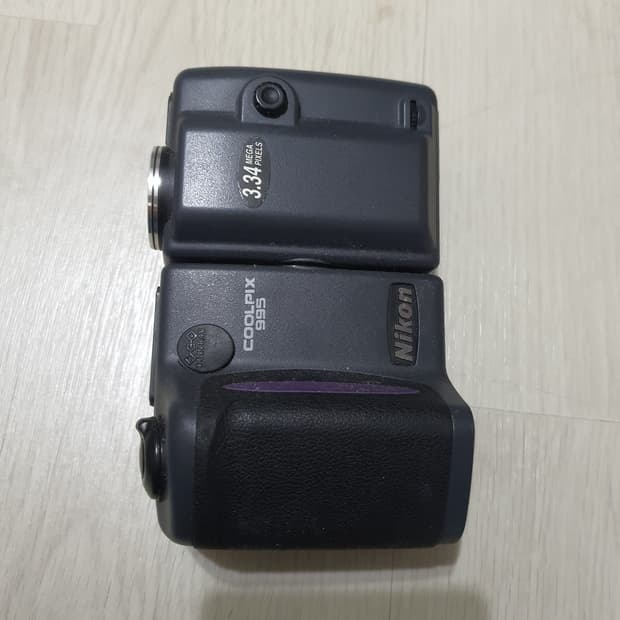 니콘 쿨픽스 995 디카