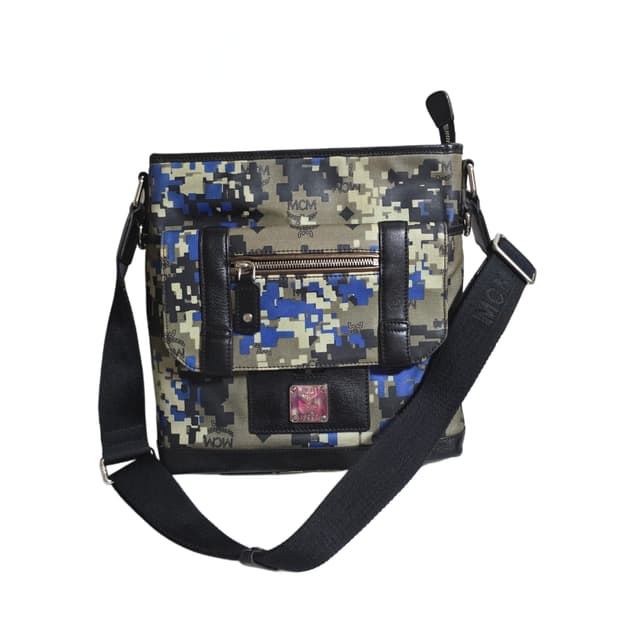 엠시엠 맨백 정품