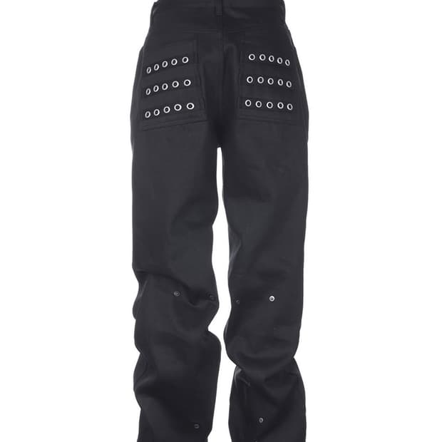 비엑세스 Eyelet Button Black Jeans