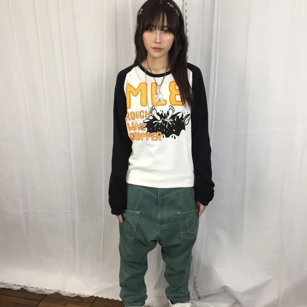 ML8 Rough Wave Raglan Long Sleeve