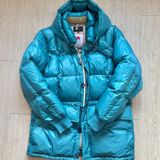 BEAMS PLUS 블루 패딩