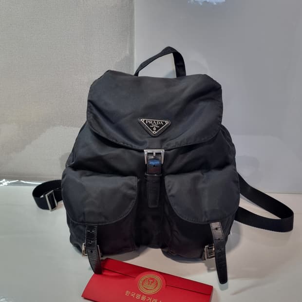 정품 프라다 백팩