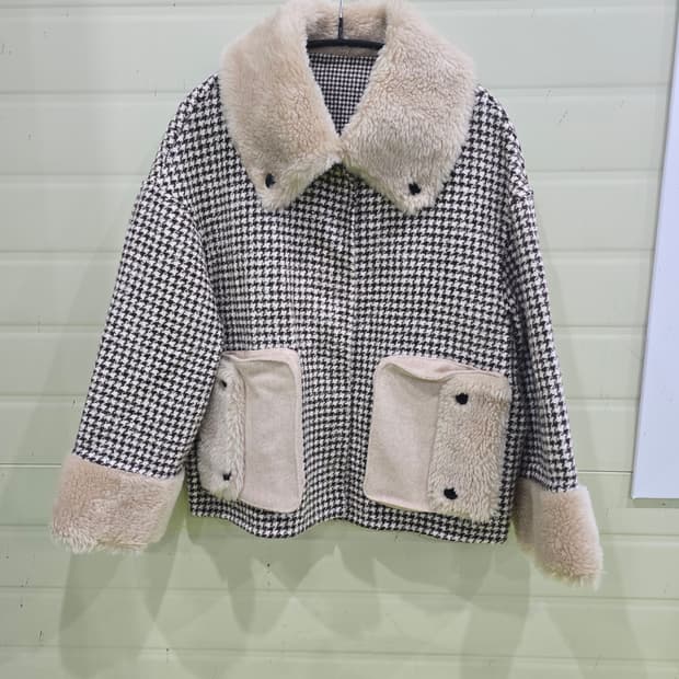체크 퍼 배색 양모 자켓 S
