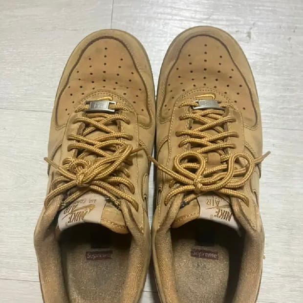슈프림 나이키 된포 된장포스 265 황금사이즈 판매