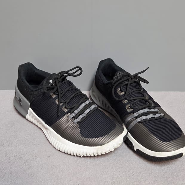 (280) 언더아머 얼티밋 스피드 운동화
