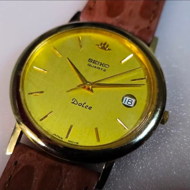 세이코 돌체(Seiko Dolce) 빈티지 금장 쿼츠 시계