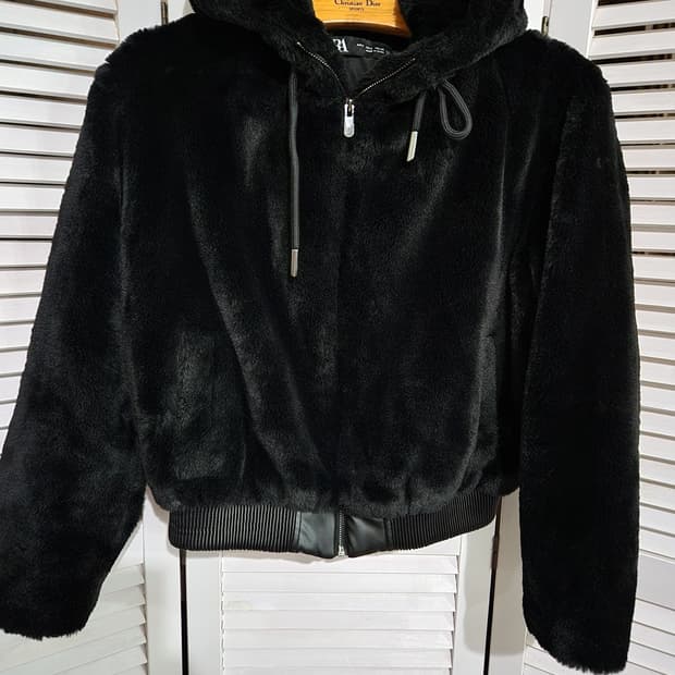 자라 크롭 퍼 후드 자켓