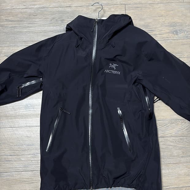 아크테릭스 베타 M(구로고)