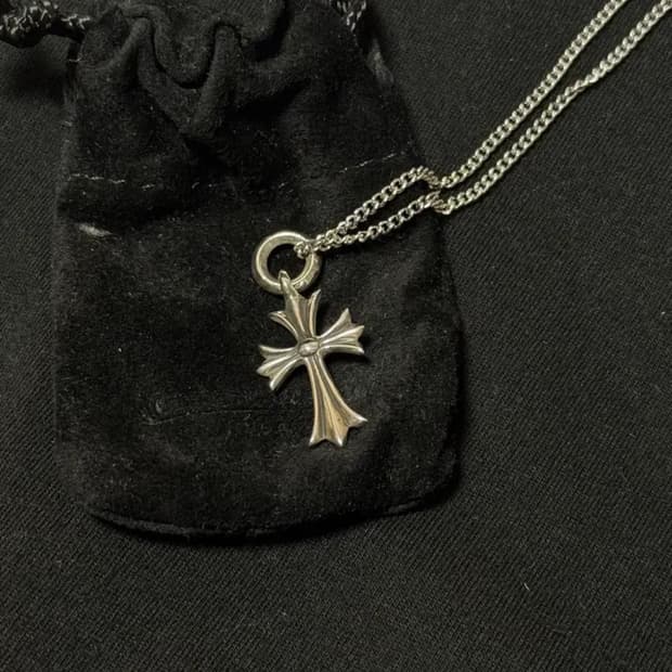 크롬하츠 목걸이 교신 원합니다!