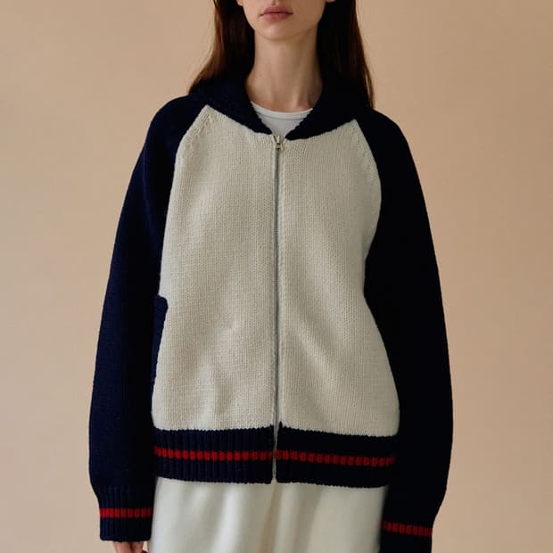 어그스트 mignon zip up sweater