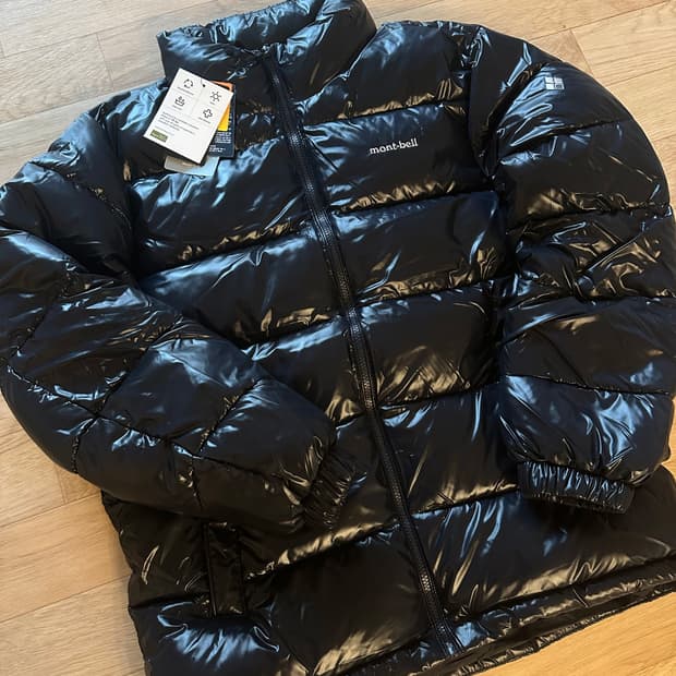 몽벨 유광 패딩 새상품