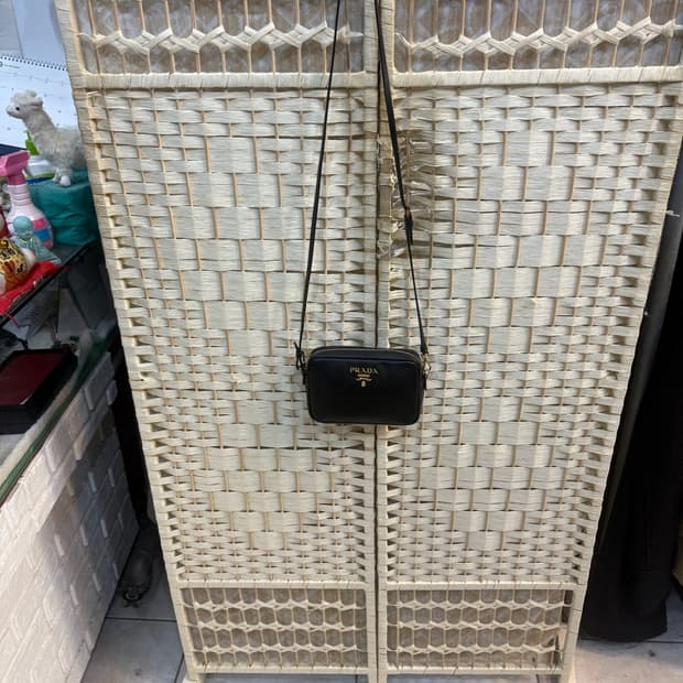 정품 프라다 사피아노 미니 크로스백 팝니다