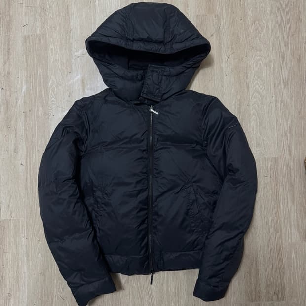 알마니 진스 여성 덕다운 숏패딩 40 