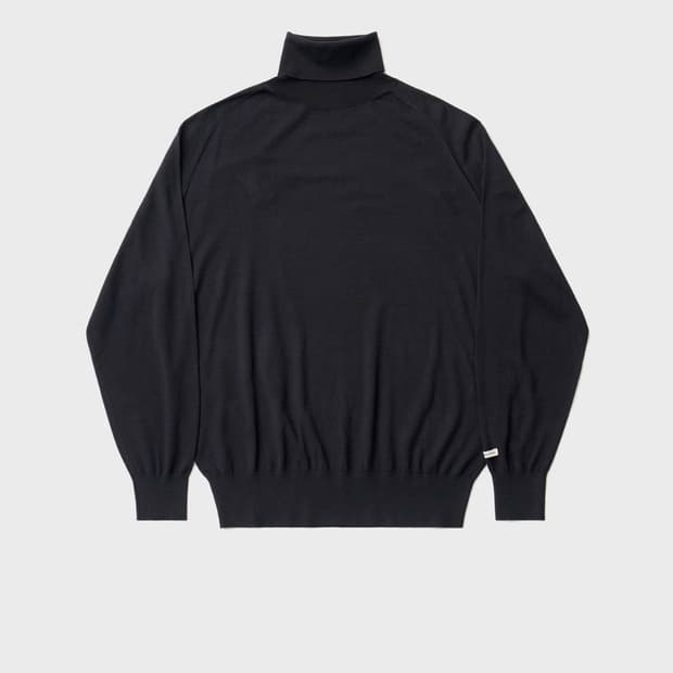 어나더오피스 스케이프 터틀넥 니트 다크 네이비 2사이즈 판매