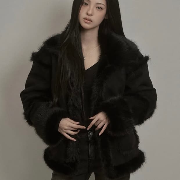 카키포인트 시어링 퍼자켓 블랙