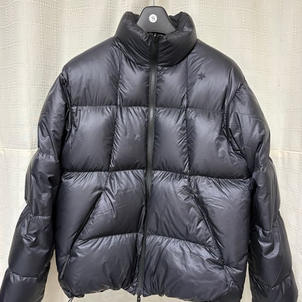 [2] 25FW 골드윈 x 뷰티앤유스 리버시블 다운 별주