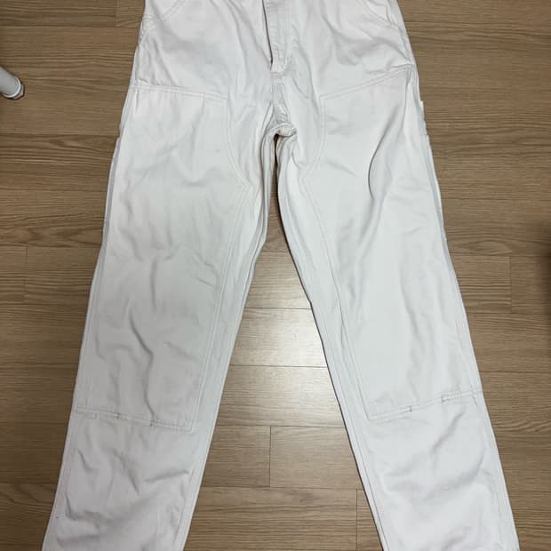 칼하트 wip 더블니 에크루