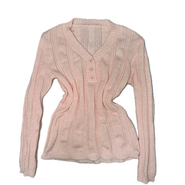 딸기우유 브이넥 단추 니트